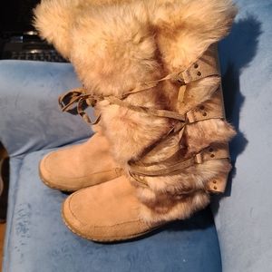 Leather Boots With Rabbit Fur - image 1